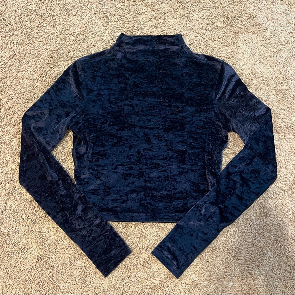 Lululemon Long Sleeve Cropped Navy Crushed Velvet